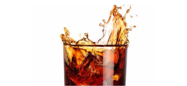 Czy jest coś złego jest w bezcukrowych napojach typu „cola”?