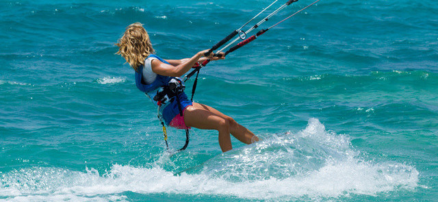 Kitesurfing - co musicie wiedzieć o tym sporcie?