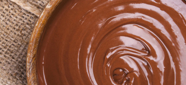 Czy gorzka czekolada jest dobra na masę?