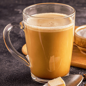 Bulletproof coffee, czyli kuloodporna kawa z masłem i olejem kokosowym