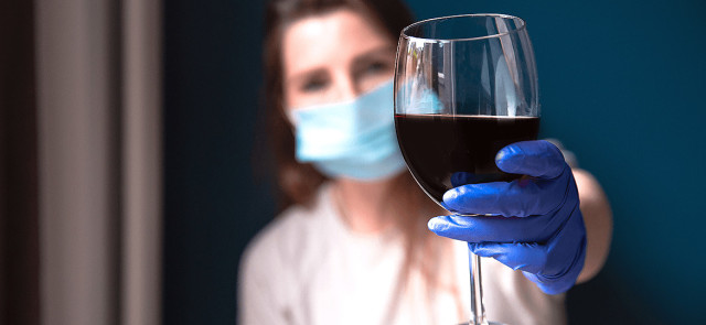 Alkohol w czasie pandemii - fakty i mity
