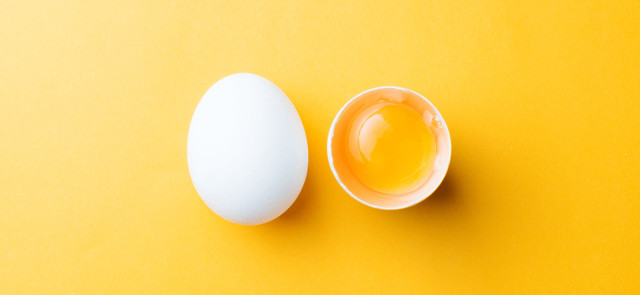 Jaja w zdrowej diecie – z żółtkami czy bez?