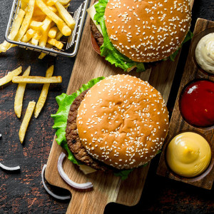 Dlaczego dania z barów szybkiej obsługi są aż tak tuczące?