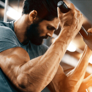 Czy większe skupienie na treningu pozwala budować większe mięśnie?