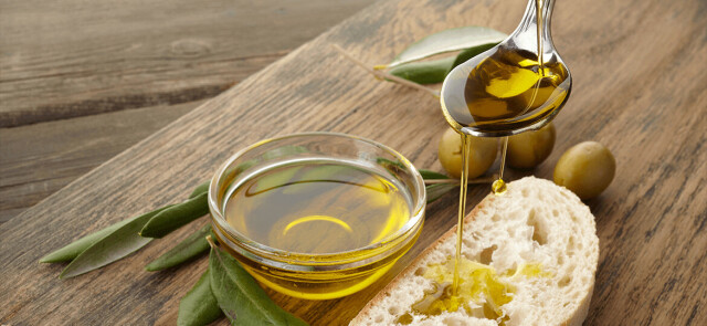Jak wybrać dobrą oliwę z oliwek?