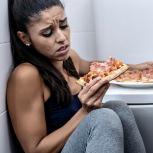 Bulimia – poznaj objawy, przyczyny, skutki oraz możliwe leczenie