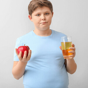 Stuprocentowe soki owocowe tuczą młodzież i dzieci