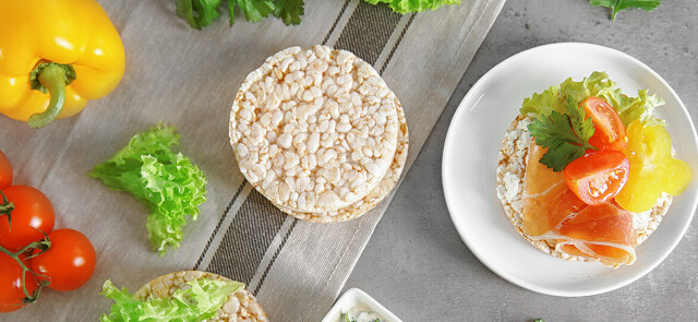 Wafle ryżowe w zdrowej diecie – skład i wartości odżywcze