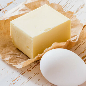 Koniec demonizowania masła i jaj? Ameryka zmienia zasady gry