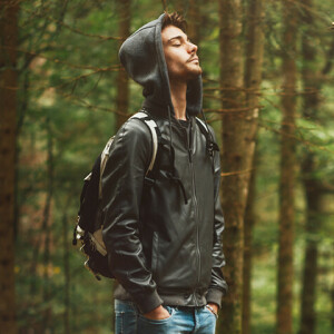 Kąpiele leśne — na czym polegają i jakie dają korzyści