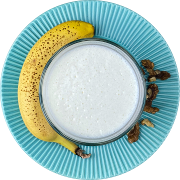 Odżywka proteinowa z bananem i orzechami